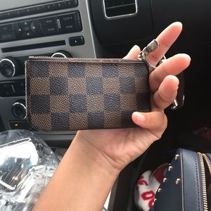 Louis Vuitton Accessories - Louis Vuitton wristlet Louis Vuitton Accessories - Louis Vuitton wristlet